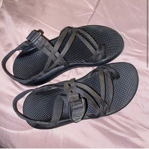 Black chacos
